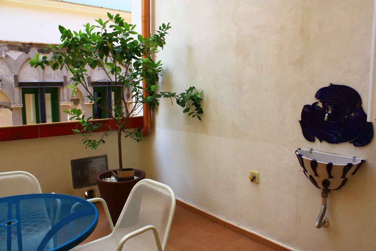 Haripergo Apartments A Bridge For Amalfi Coast Salerno Ngoại thất bức ảnh